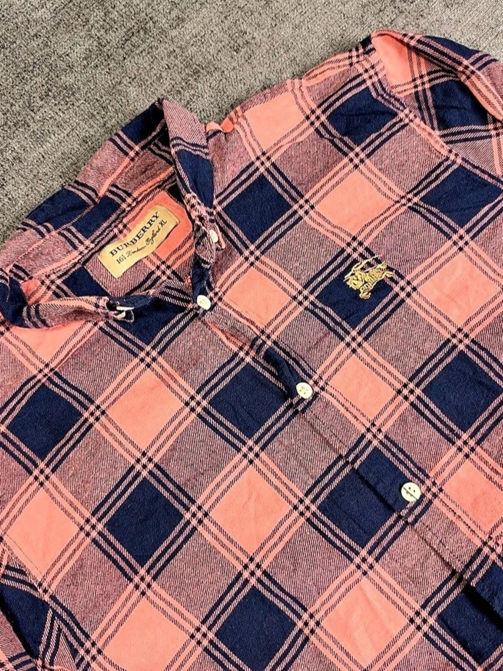 Vintage Burberry Men XL Plaid Button Up Pink Navy 100% Cotton Equestrian Knight - Picture 4 of 13